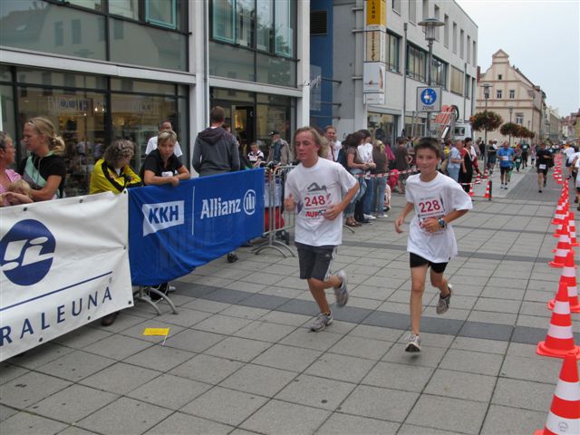 ../Images/BenefizlaufMerseburg2010 (63).jpg
